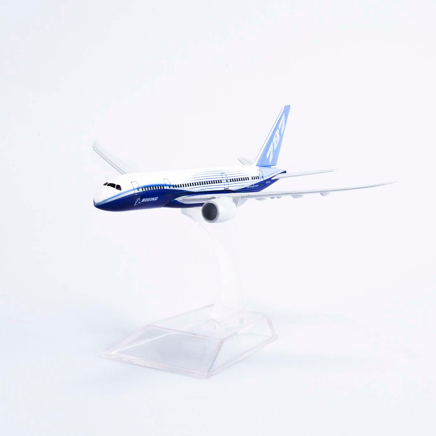 Boeing 787 Model (Small)