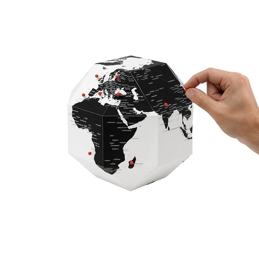 Dearworld Pinnable Globe By Country (Medium)