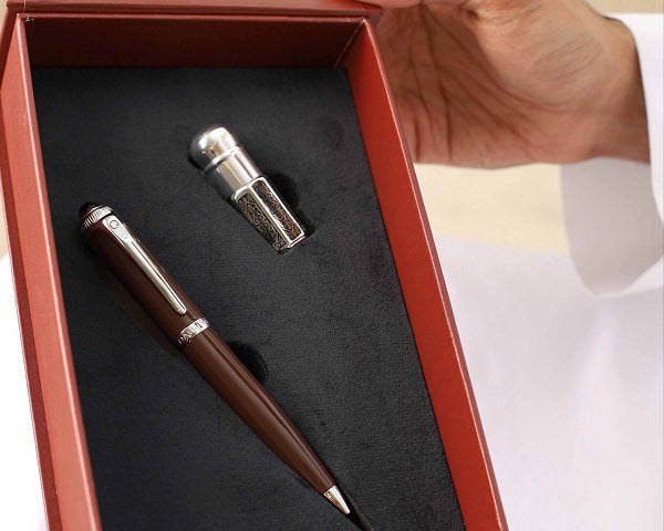 Brown Pen and Oud Oil Set