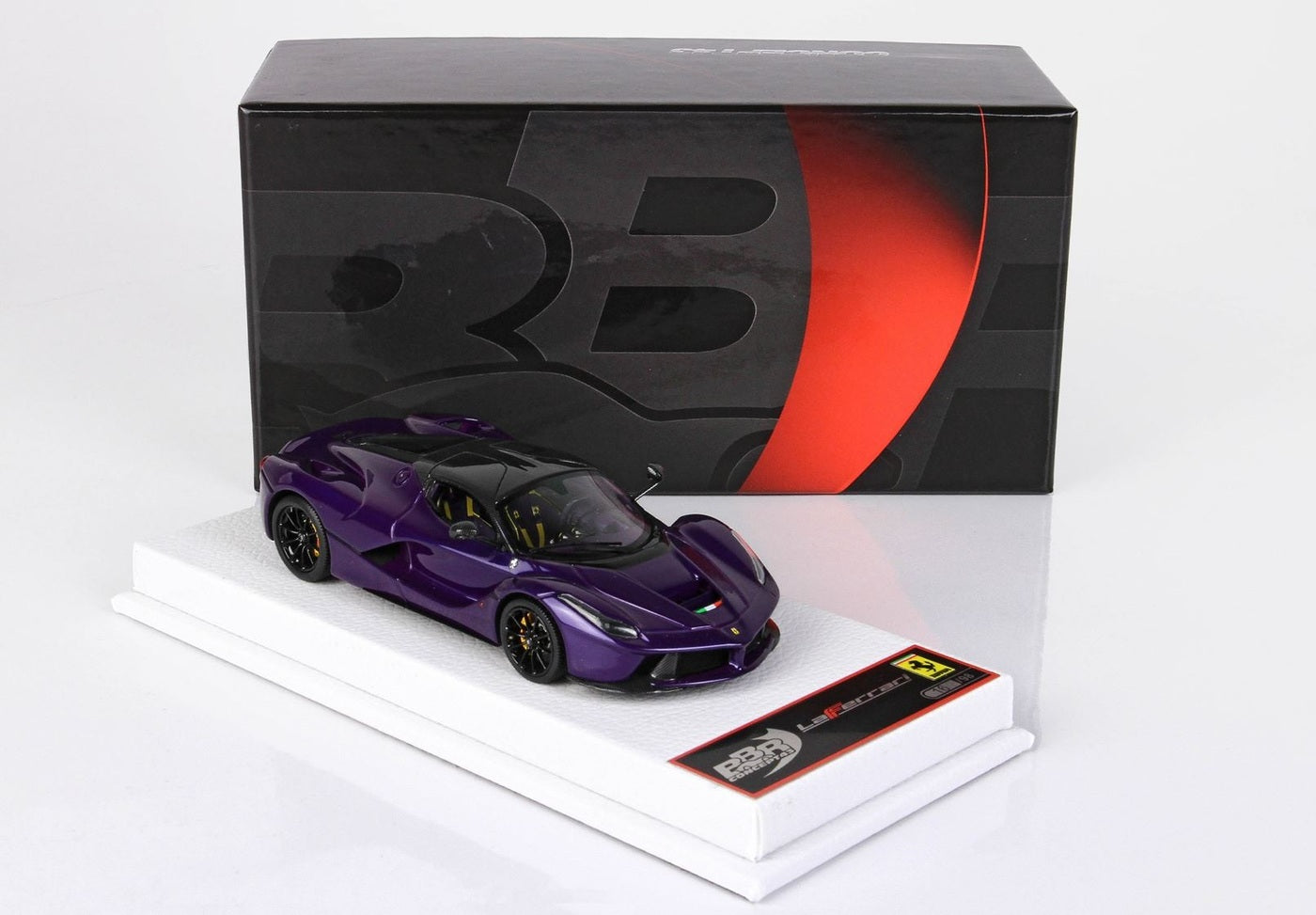 Ferrari LaFerrari Violet Hong Kong