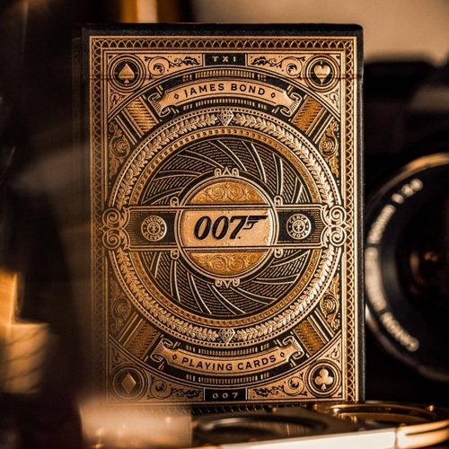 007 أوراق لعب جيمس بوند